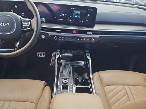Used 2025 Kia Sorento SX Prestige w/ Olive Brown Leather Package image 15