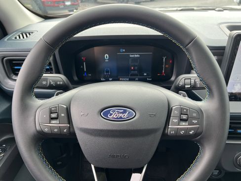 New 2026 Ford Maverick Lobo image 16