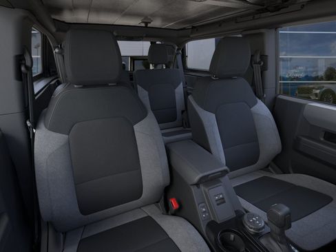 New 2026 Ford Bronco 2-Door AWD/4WD image 35