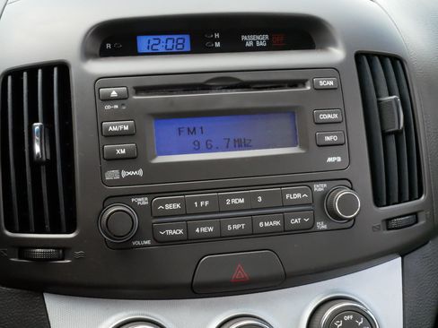 Used 2009 Hyundai Elantra GLS FWD image 22