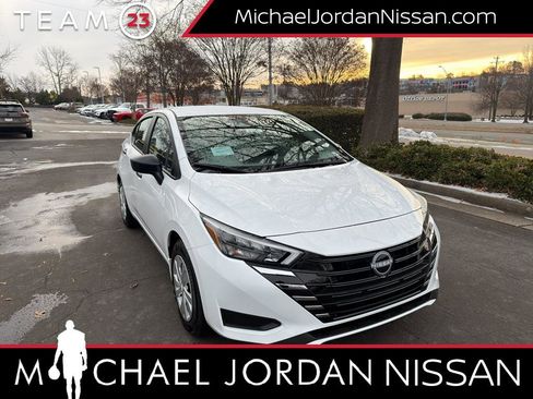 New 2025 Nissan Versa S w/ Trunk Package image 1