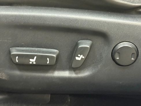 Used 2011 Lexus CT 200h Premium image 16