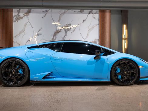 Used 2023 Lamborghini Huracan Tecnica RWD image 7