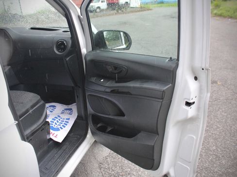 Used 2022 Mercedes-Benz Metris image 23