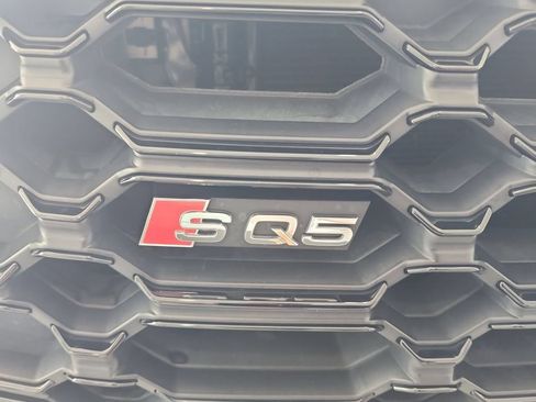 Used 2023 Audi SQ5 Premium Plus AWD/4WD image 32
