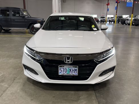 Used 2018 Honda Accord Sport image 8