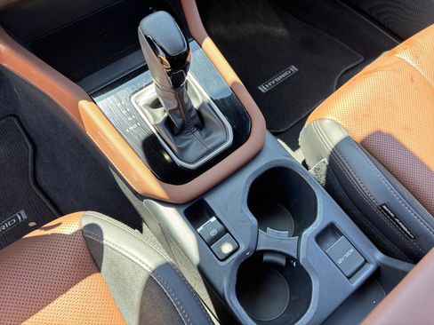 Used 2025 Subaru Forester Touring image 15