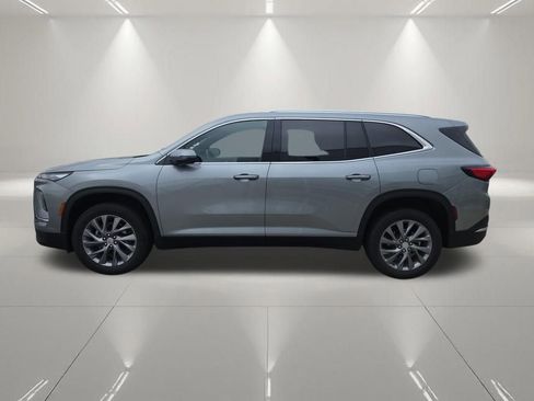 Certified 2025 Buick Enclave Preferred FWD image 5