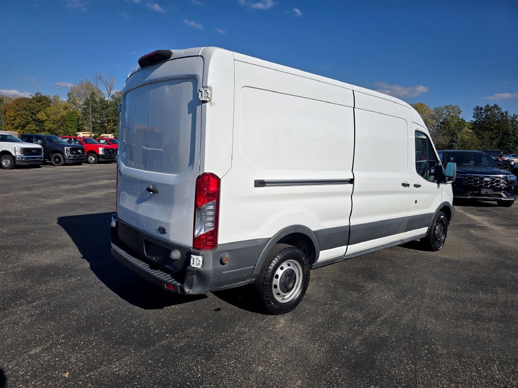 Used 2018 Ford Transit 250 148 Medium Roof RWD image 5
