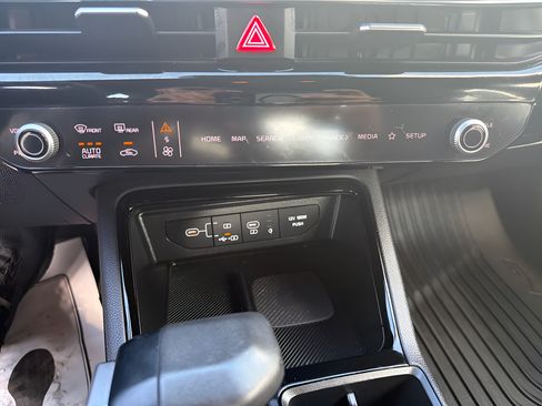 Used 2025 Kia K5 GT-Line FWD image 38