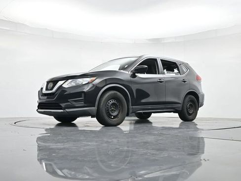 Used 2018 Nissan Rogue S image 35