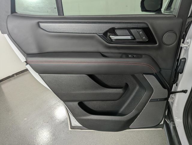 Used 2026 GMC Yukon AT4 Ultimate AWD/4WD image 15