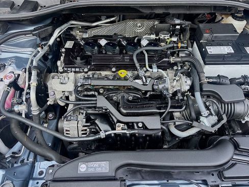 Used 2024 Toyota Corolla Cross XLE image 29