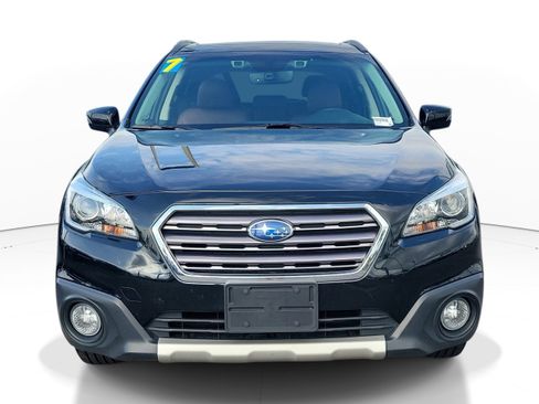 Used 2017 Subaru Outback 2.5i Touring AWD/4WD image 2