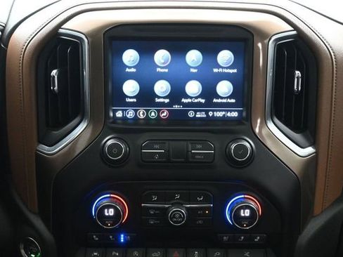 Used 2020 Chevrolet Silverado 1500 High Country w/ Technology Package AWD/4WD image 17