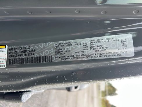 Used 2021 Jeep Gladiator Willys image 34