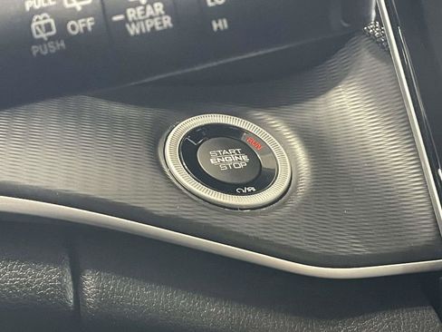 Used 2024 Jeep Grand Cherokee L Laredo image 34