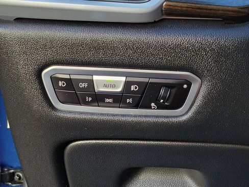 Used 2021 BMW X5 xDrive40i w/ Premium Package image 32