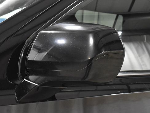 Used 2021 GMC Yukon SLE image 36