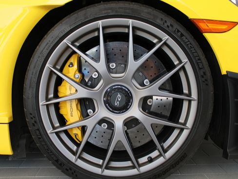 Used 2023 Porsche 718 Cayman GT4 RS image 12