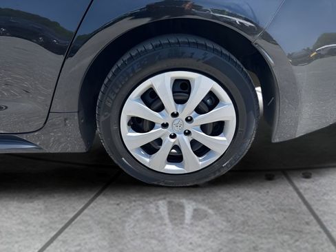 Used 2024 Toyota Corolla LE FWD image 30