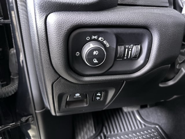 Used 2025 RAM 1500 Big Horn AWD/4WD image 18