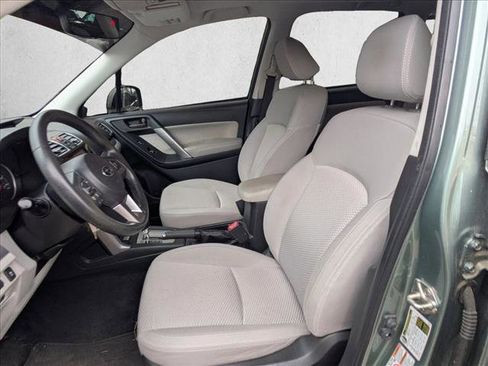Used 2017 Subaru Forester 2.5i Premium w/ All-Weather Package AWD/4WD image 11