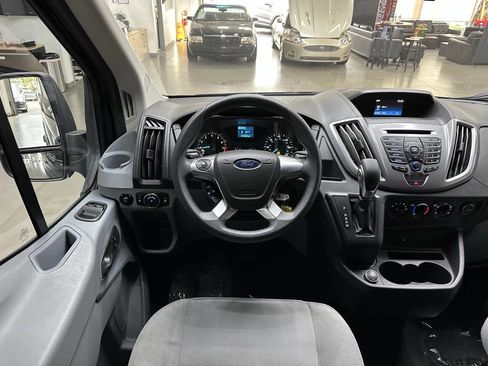 Used 2019 Ford Transit 350 XLT image 19