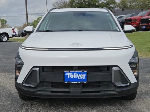 Used 2024 Hyundai Kona SEL w/ Convenience Package image 3