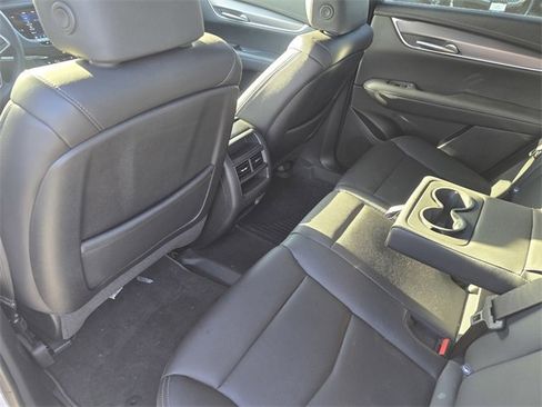 Used 2025 Cadillac XT5 Luxury image 13