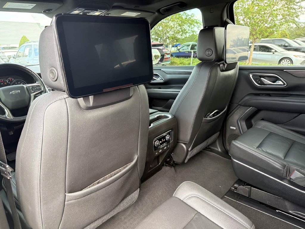 Used 2021 Chevrolet Suburban Z71 w/ Rear Media and Nav Package AWD/4WD image 14