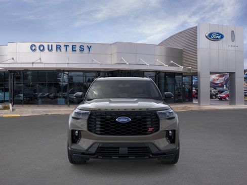 New 2026 Ford Explorer ST w/ Sun And Sound Package image 6