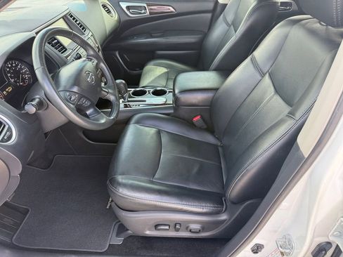 Used 2015 Nissan Pathfinder SL w/ SL Premium Package FWD image 10