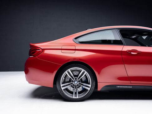 Used 2018 BMW M4 Coupe image 39