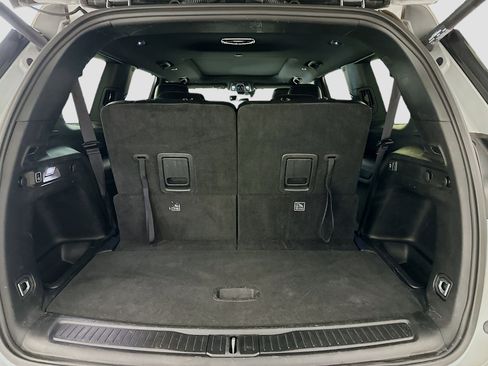 Used 2024 Jeep Grand Cherokee L Limited w/ Luxury Tech Group II AWD/4WD image 32