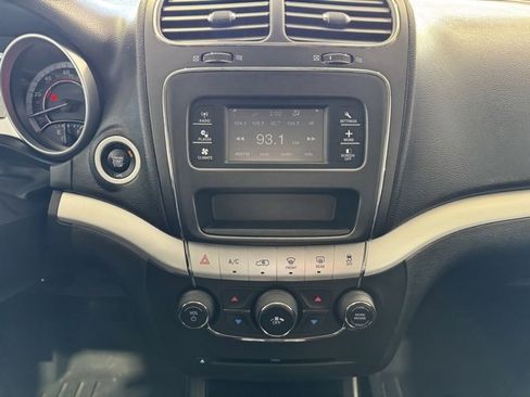 Used 2016 Dodge Journey SE w/ Flexible Seating Group image 21