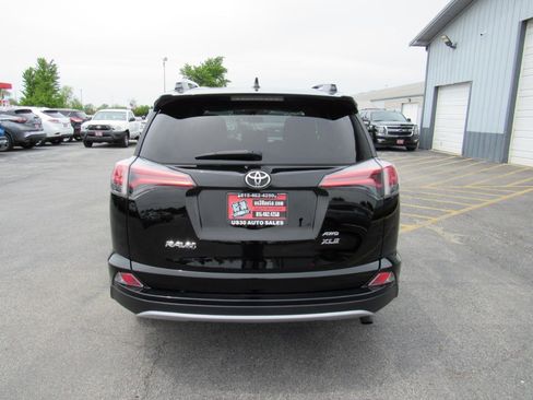 Used 2016 Toyota RAV4 XLE AWD/4WD image 5