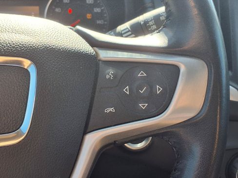 Used 2019 GMC Terrain SLE FWD image 17