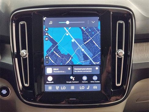 New 2026 Volvo XC40 B5 Plus w/ Protection Package Premier image 17