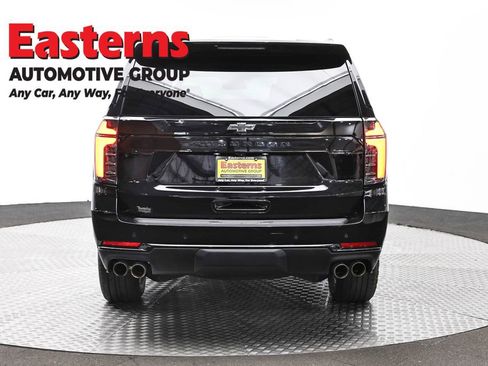Used 2025 Chevrolet Suburban Z71 AWD/4WD image 6