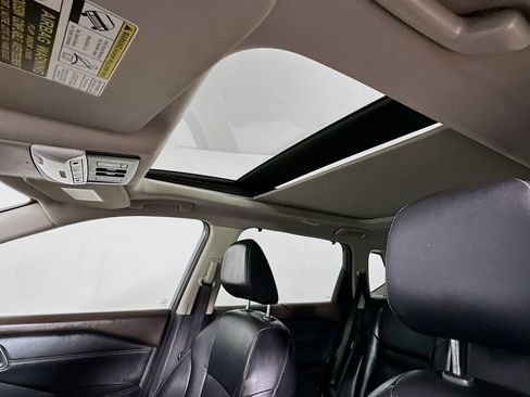 Used 2021 Nissan Rogue SL w/ Premium Package FWD image 11