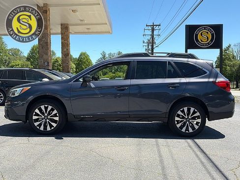 Used 2015 Subaru Outback 3.6R Limited AWD/4WD image 3