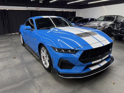 Used 2024 Ford Mustang GT Premium image 9