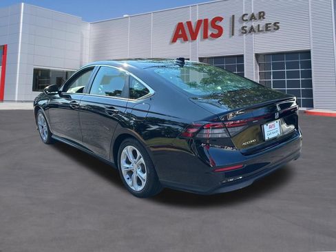 Used 2025 Honda Accord LX image 9