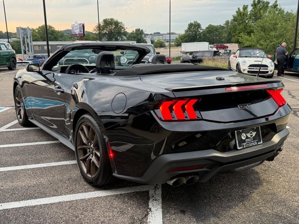 Used 2025 Ford Mustang GT Premium RWD image 5