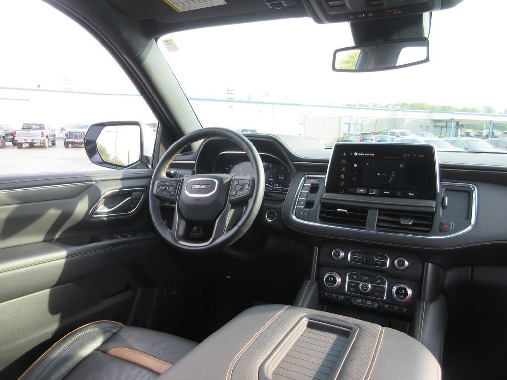 Certified 2024 GMC Yukon XL AT4 w/ Technology Package AWD/4WD image 31