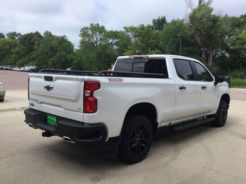 Used 2023 Chevrolet Silverado 1500 LT Trail Boss w/ Convenience Package II AWD/4WD image 5