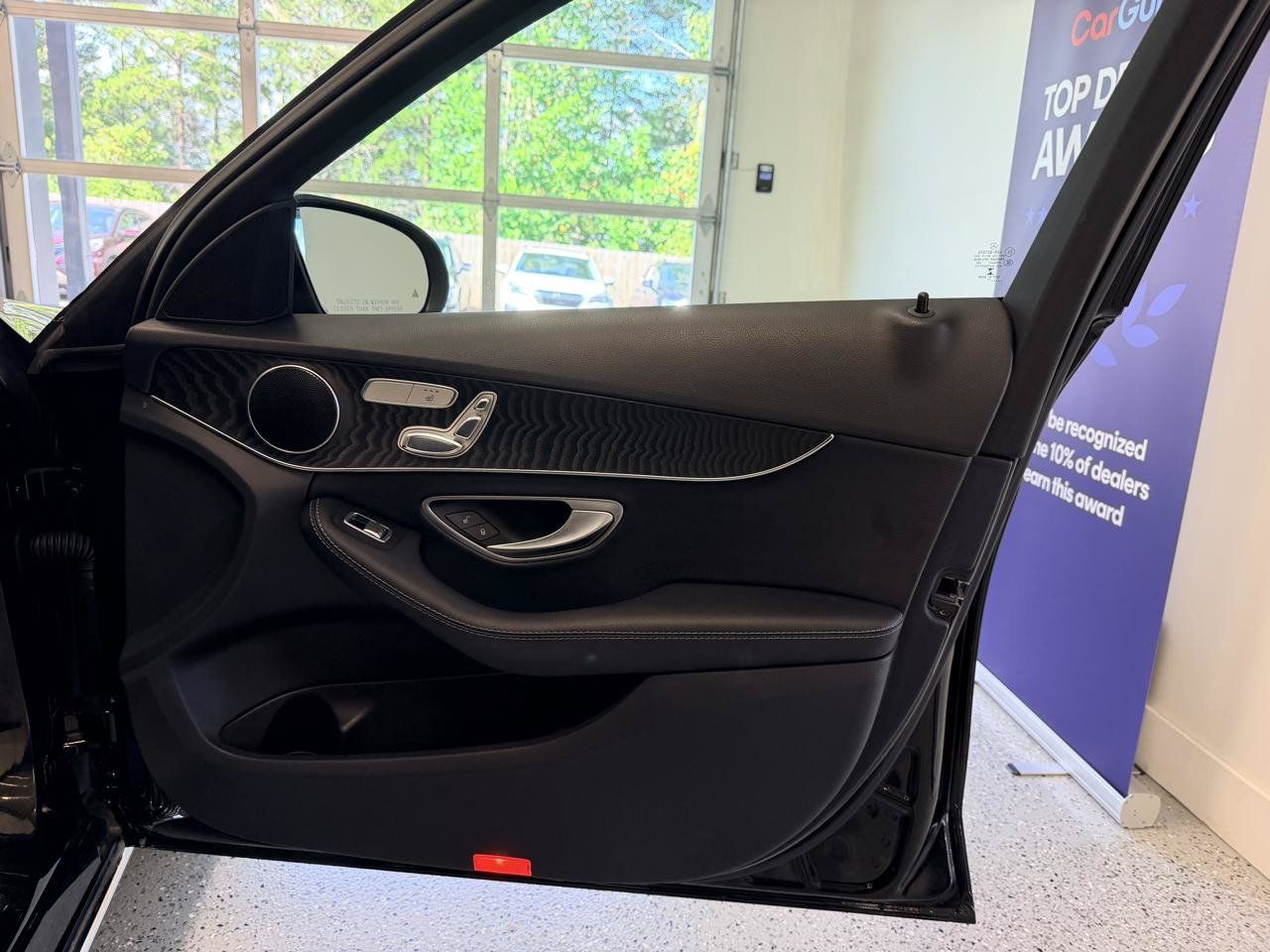 Used 2017 Mercedes-Benz C 300 Sedan image 23