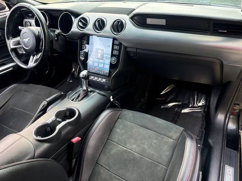 Used 2017 Ford Mustang GT Premium w/ Equipment Group 401A RWD image 15