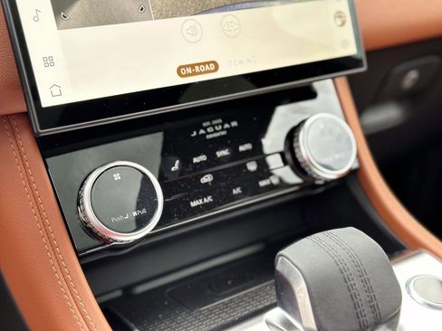 New 2026 Jaguar F-PACE R-Dynamic S AWD/4WD image 18